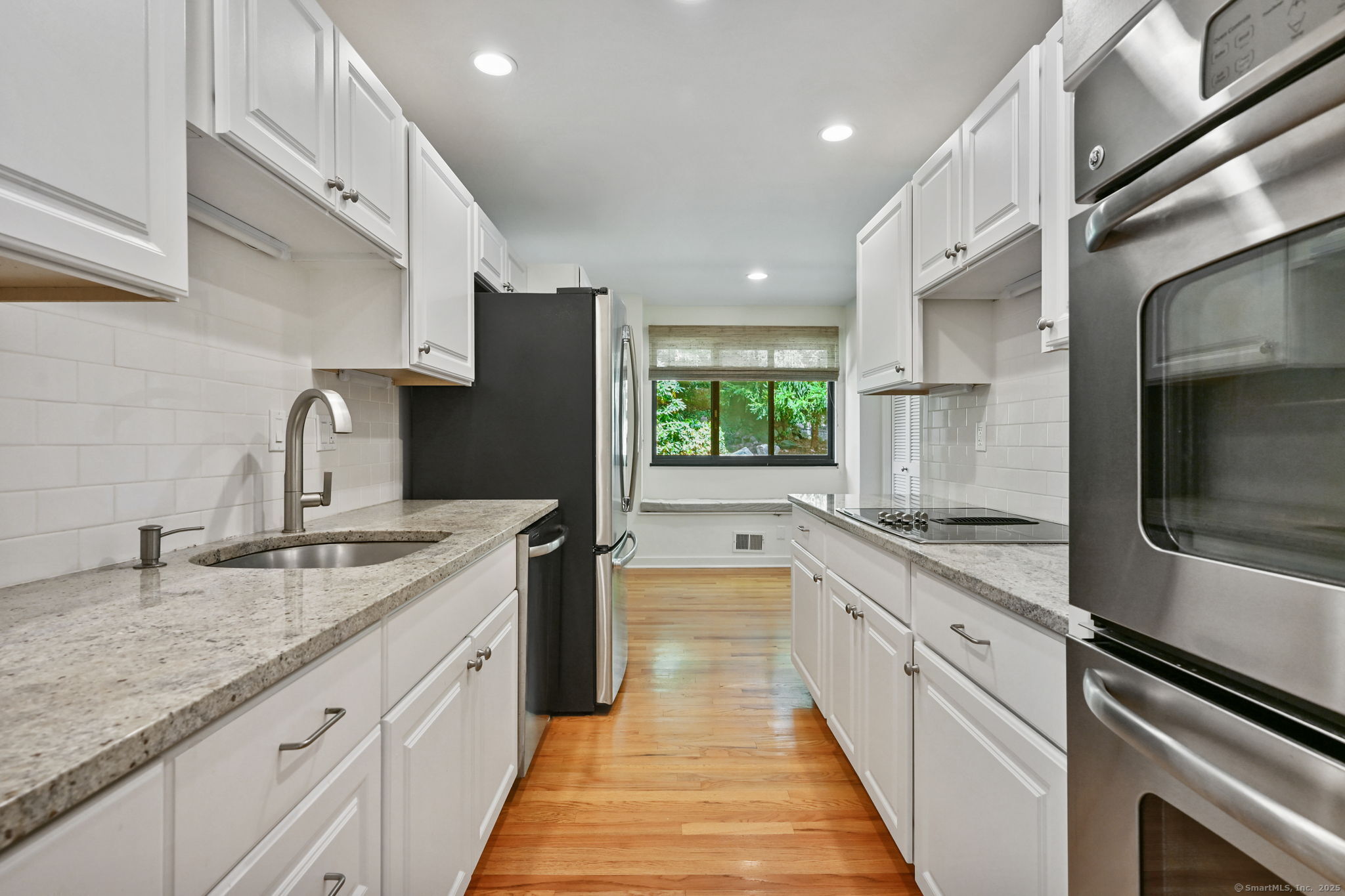 289 New Norwalk Road, Unit 22 New Canaan, CT 06840 - Photo 10 of 40