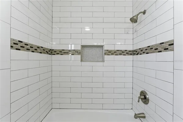 $2,395 | 7005 North Duncan Avenue, Tampa, FL 33604