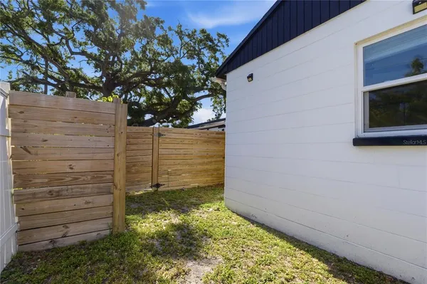 $2,395 | 7005 North Duncan Avenue, Tampa, FL 33604