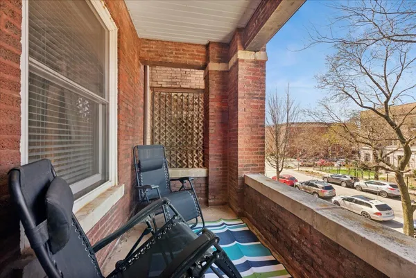 $569,000 | 4511 North Dover Street, Unit 2S, Chicago, IL 60640