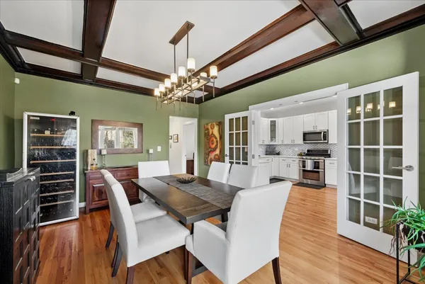 $569,000 | 4511 North Dover Street, Unit 2S, Chicago, IL 60640