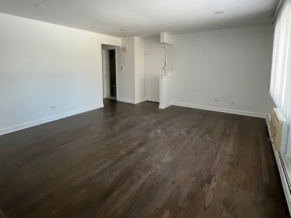 $2,500 | 10430 Michael Todd Terrace, Unit 1N, Glenview, IL 60025