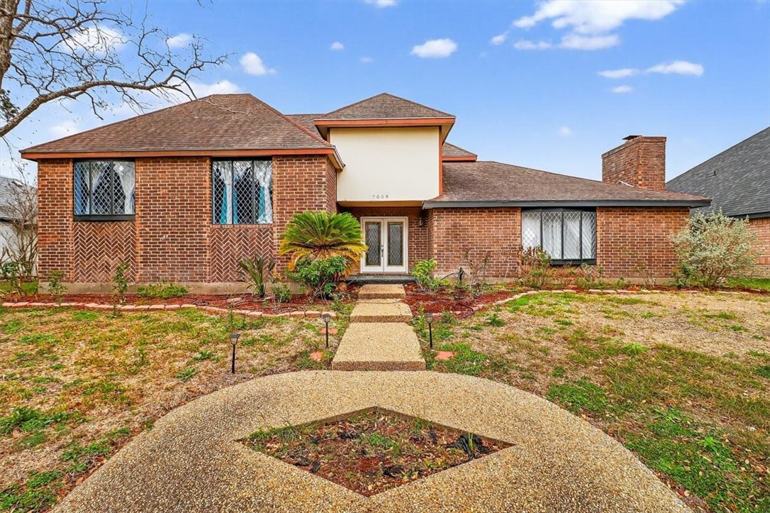 7009 Chiswick Drive Corpus Christi, TX 78413 - Photo 1 of 39