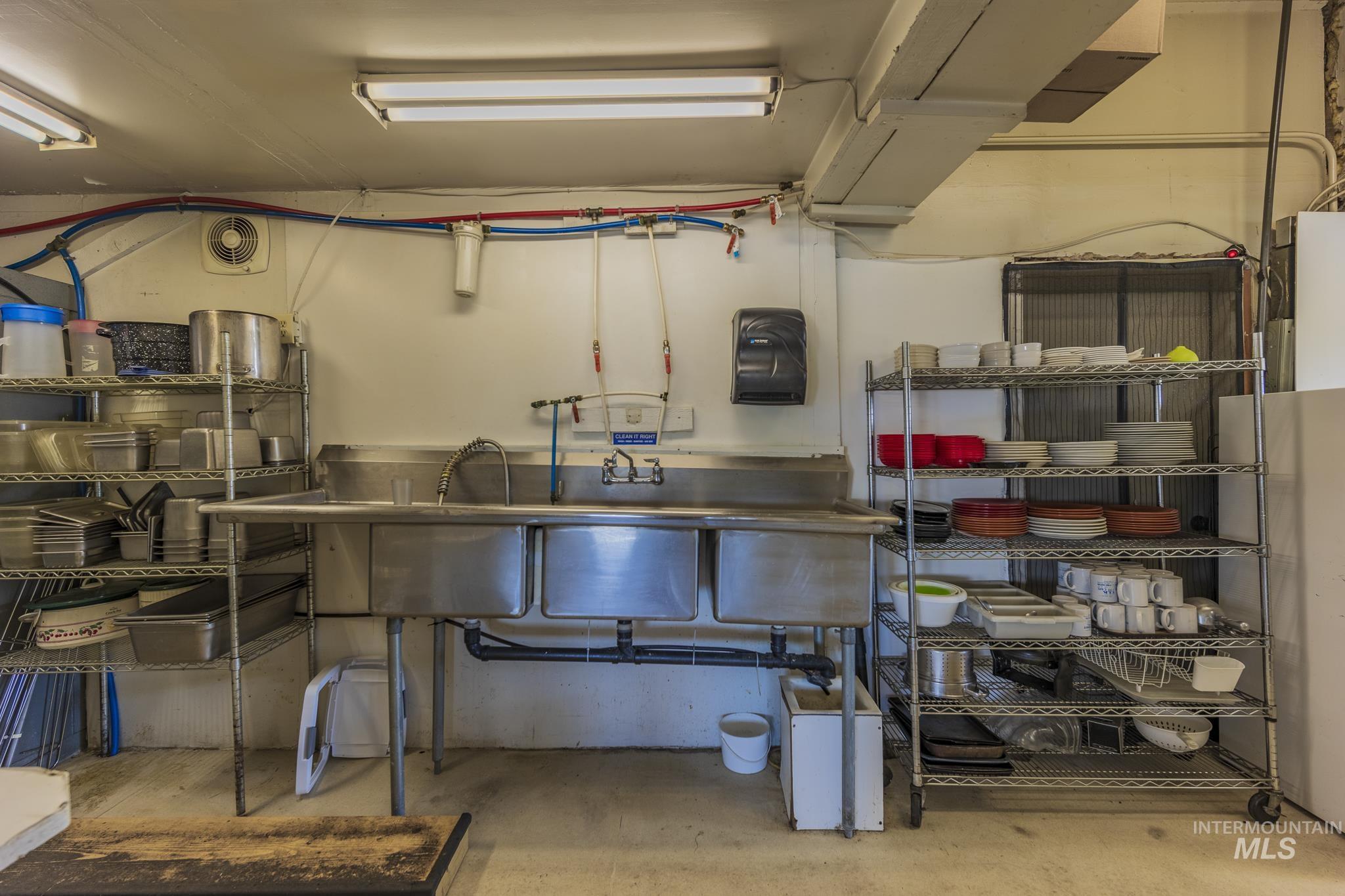 289 Main Street Elk City, ID 83525 - Photo 28 of 50