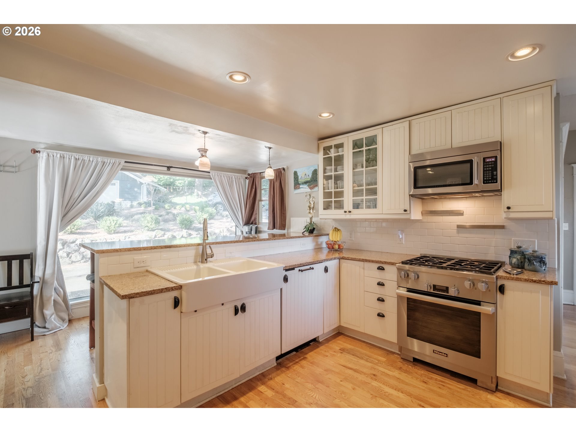 13060 Southwest Elk Rock Road Lake Oswego, OR 97034 - Photo 14 of 23