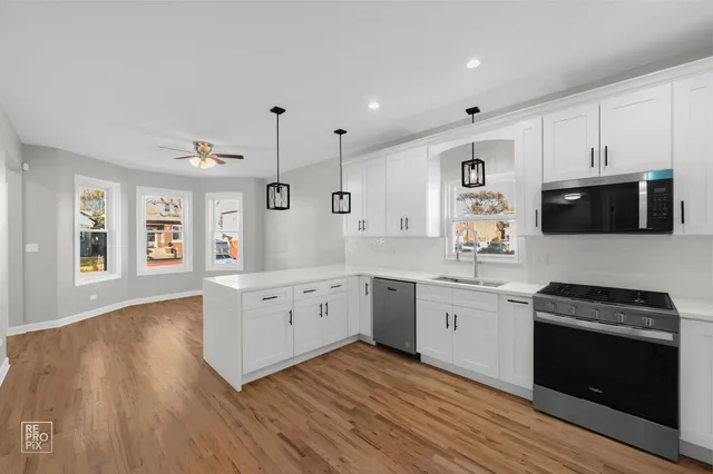 $629,000 | 7539 West 61st Street, Summit, IL 60501