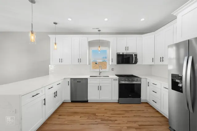 $629,000 | 7539 West 61st Street, Summit, IL 60501