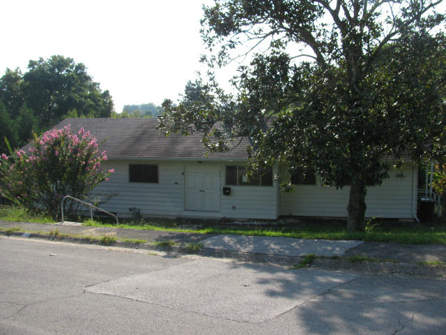 106 Nolan Road Oak Ridge, TN 37830 - Photo 1 of 10 106 Nolan Rd Oak Ridge Tn