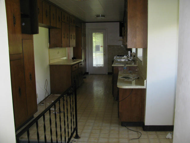 106 Nolan Road Oak Ridge, TN 37830 - Photo 5 of 10 106 Nolan Rd Oak Ridge Tn