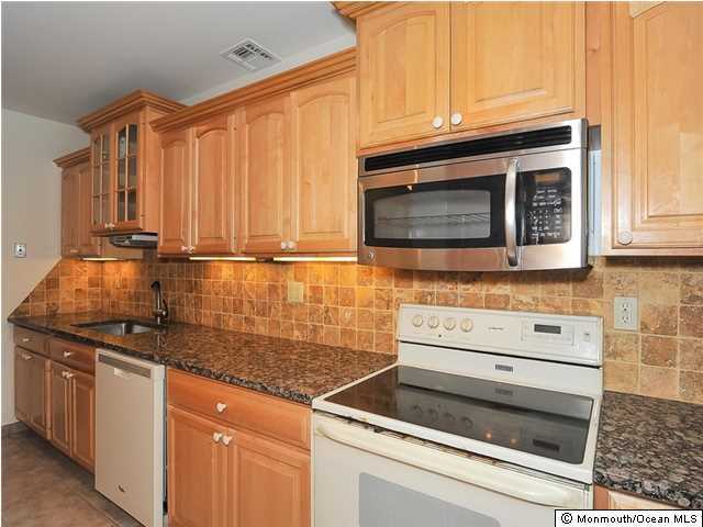 88 Ravine Drive Matawan, NJ 07747 - Photo 5 of 24 Additional Photo