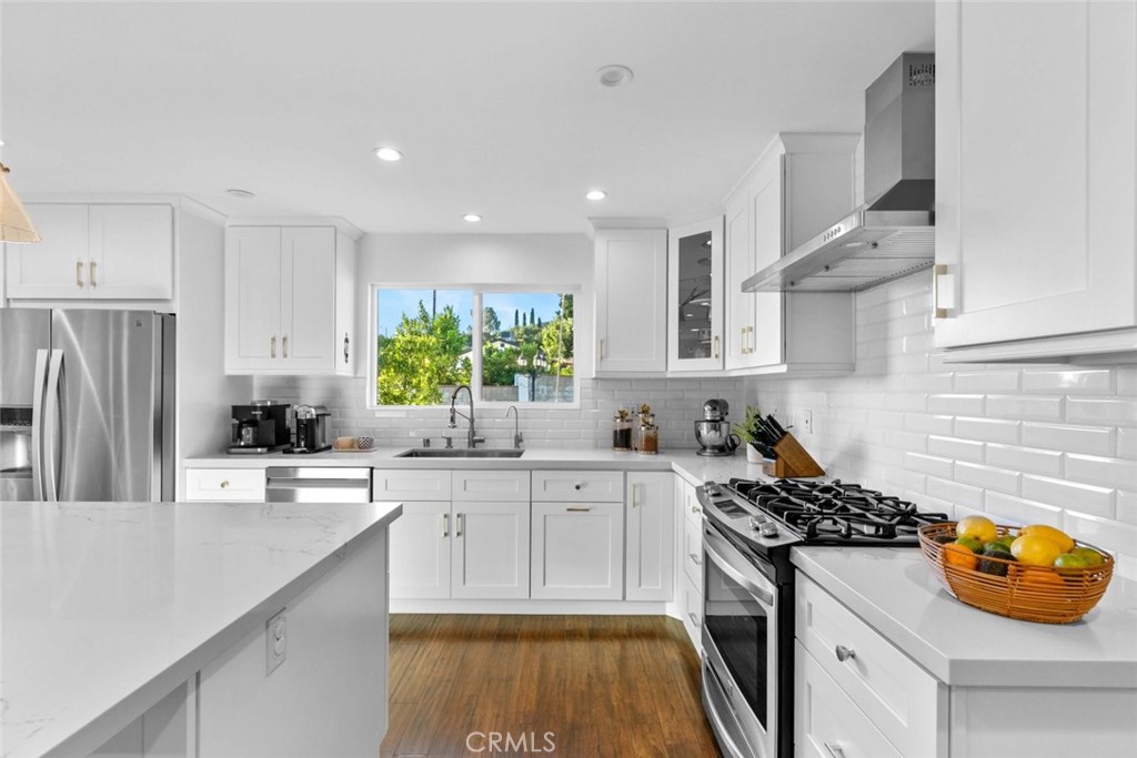 9836 Creemore Drive Tujunga, CA 91042 - Photo 11 of 50