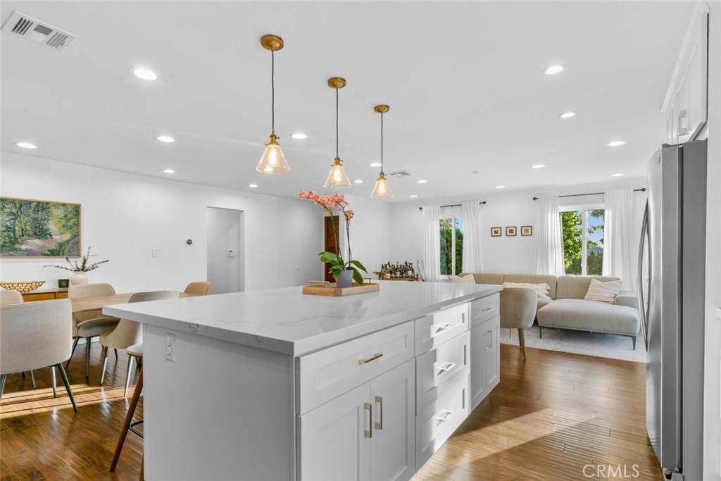 9836 Creemore Drive Tujunga, CA 91042 - Photo 12 of 50