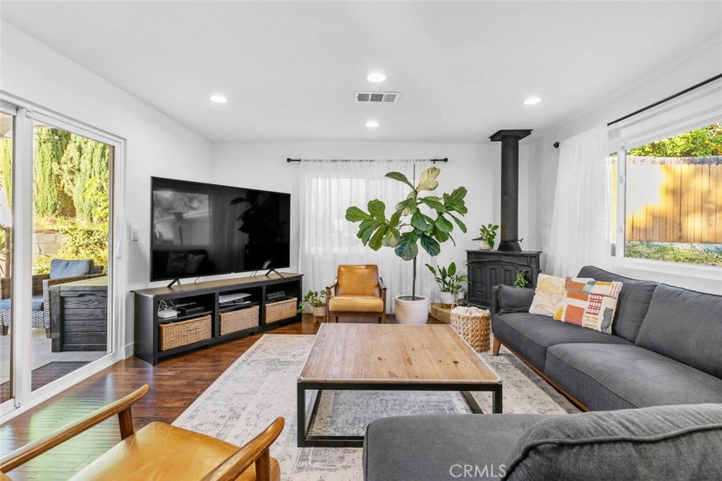 9836 Creemore Drive Tujunga, CA 91042 - Photo 18 of 50