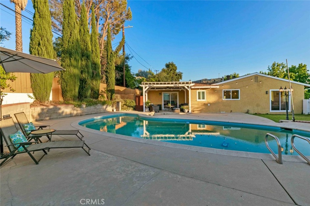 9836 Creemore Drive Tujunga, CA 91042 - Photo 38 of 50