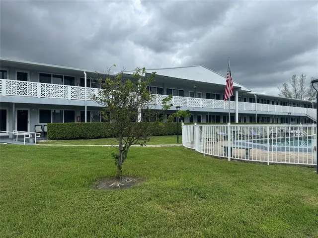 $1,720 | 600 Layne Boulevard, Unit 117, Hallandale Beach, FL 33009