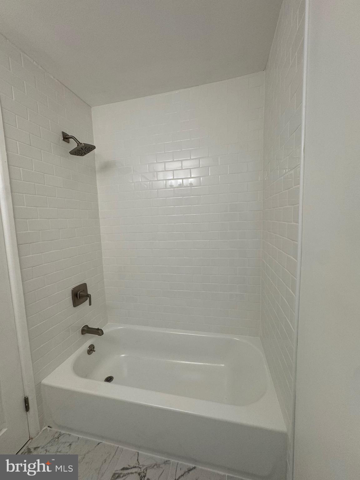 9762 Hilspach Street Philadelphia, PA 19115 - Photo 7 of 12
