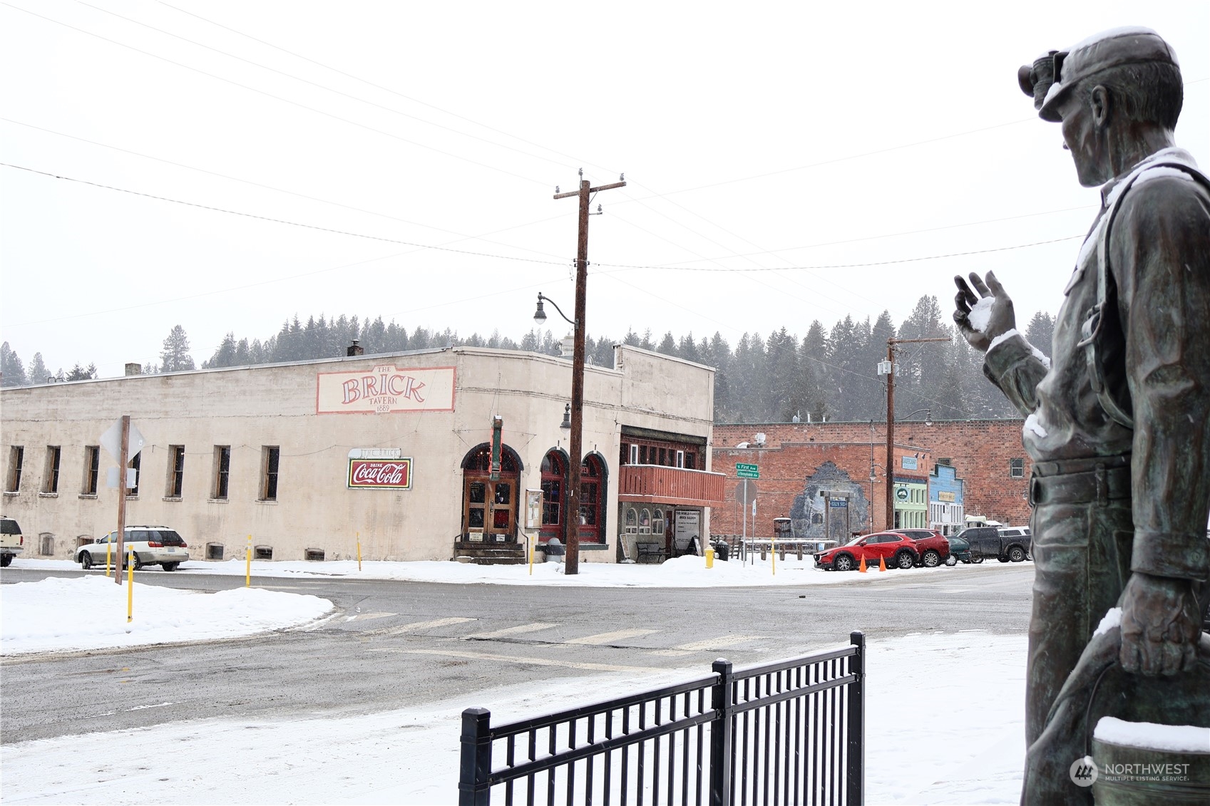 50 Raintree Lane, Unit 4 Ronald, WA 98940 - Photo 26 of 28 a view of houses with a street