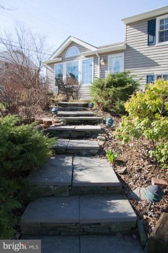 5 Tenbury Road Lutherville-Timonium, MD 21093 - Photo 13 of 30 Garden