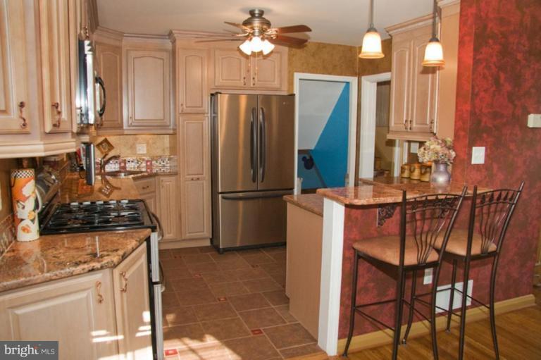 5 Tenbury Road Lutherville-Timonium, MD 21093 - Photo 14 of 30 Kitchen
