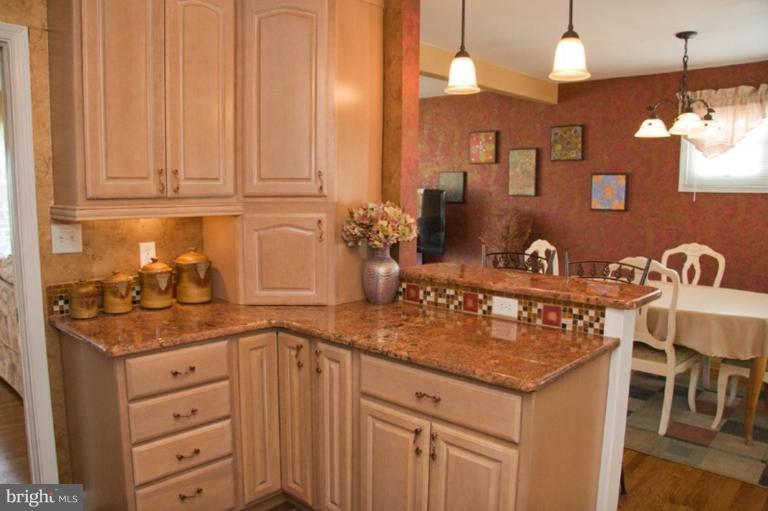5 Tenbury Road Lutherville-Timonium, MD 21093 - Photo 15 of 30 Kitchen #2