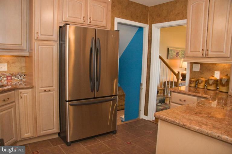 5 Tenbury Road Lutherville-Timonium, MD 21093 - Photo 17 of 30 Kitchen #3