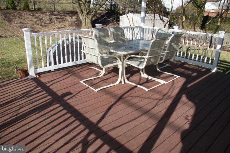 5 Tenbury Road Lutherville-Timonium, MD 21093 - Photo 5 of 30 Deck