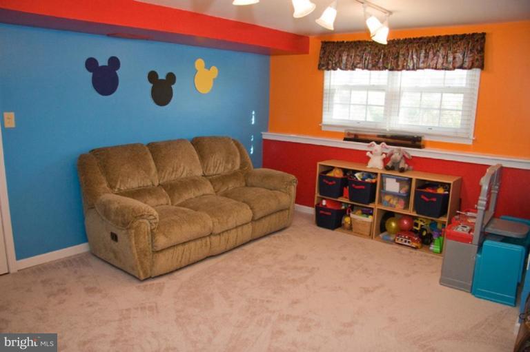 5 Tenbury Road Lutherville-Timonium, MD 21093 - Photo 10 of 30 Family Room