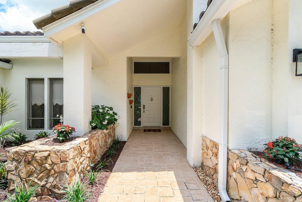 2010 Parkside Circle South Boca Raton, FL 33486 - Photo 3 of 3 Entryway