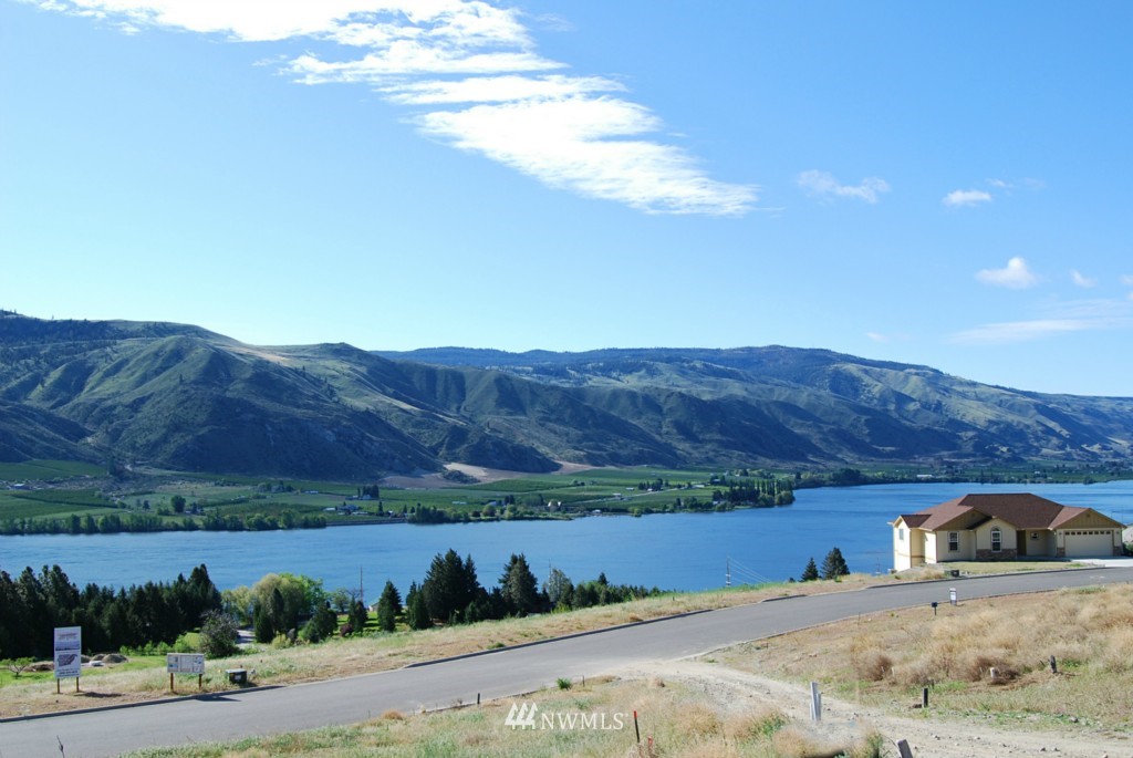 1006 Two Rivers Road Entiat, WA 98822 - Photo 2 of 5 Gallery Image 2