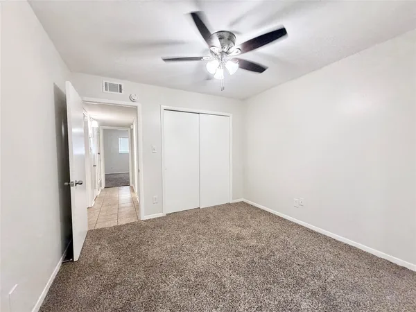 $875 | 500 Willow Drive, Unit B7, Lake Jackson, TX 77566