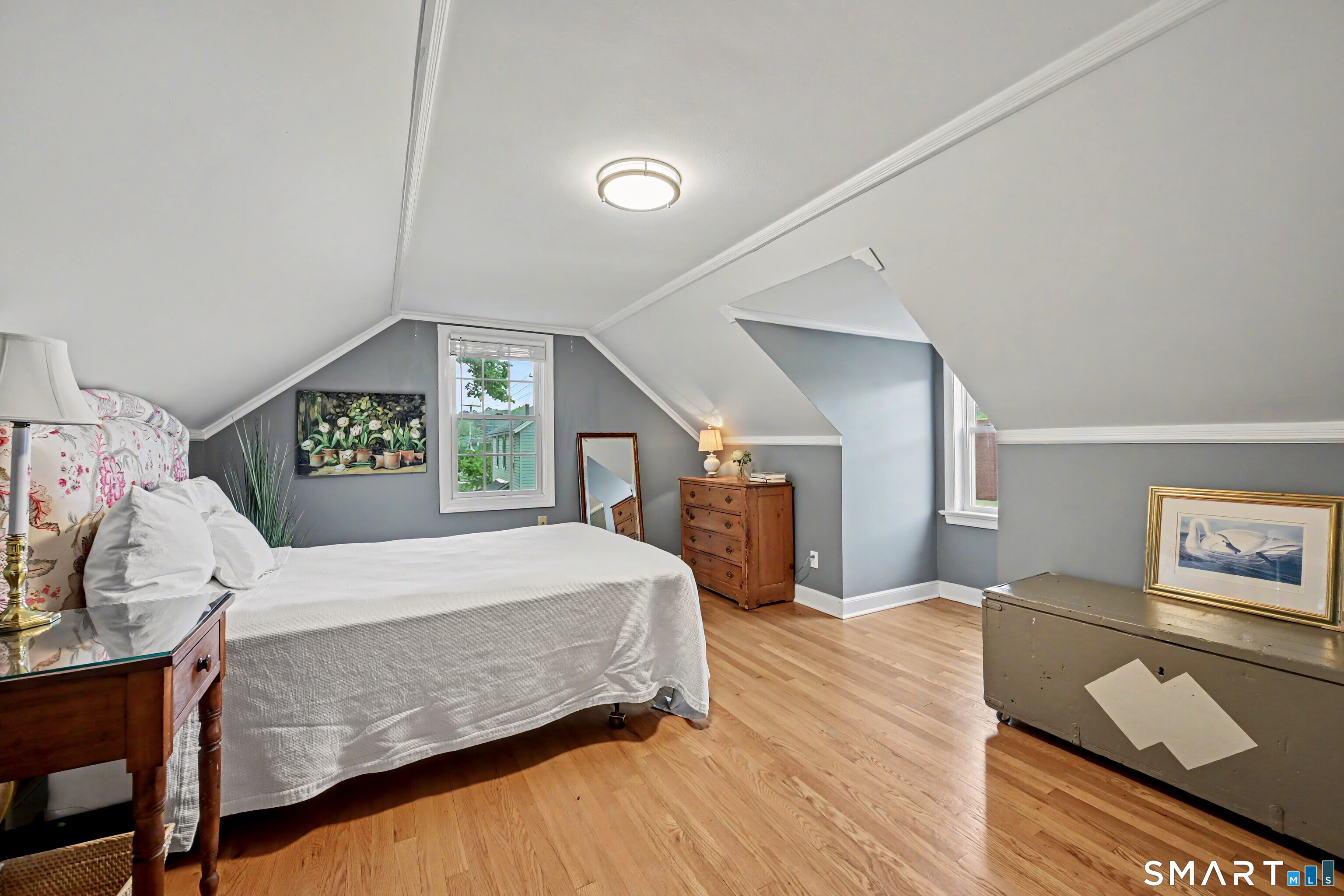823 Oldfield Road Fairfield, CT 06824 - Photo 18 of 39 2nd Floor Bedroom