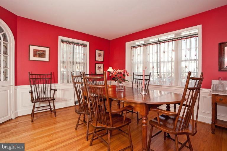 635 Yarmouth Road Towson, MD 21286 - Photo 4 of 20 Dining Room
