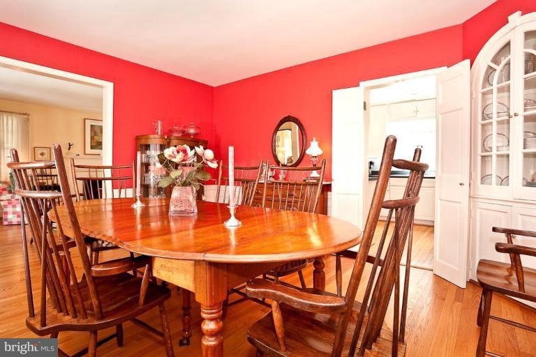 635 Yarmouth Road Towson, MD 21286 - Photo 5 of 20 Dining Room #2