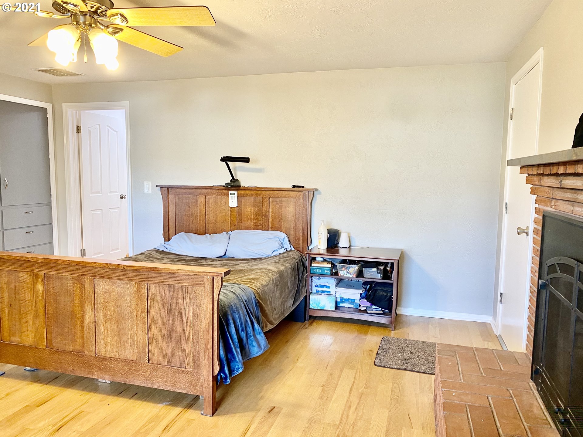 2560 North 23rd Street Springfield, OR 97477 - Photo 17 of 29 Gallery Image 17