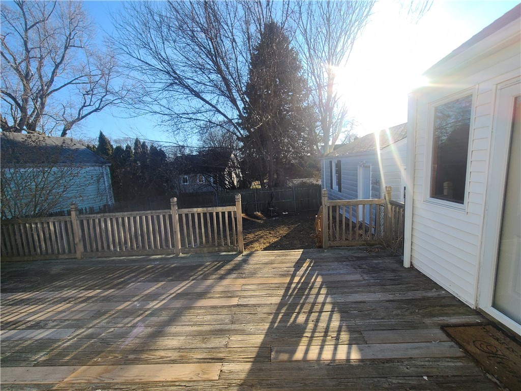 33 Hamilton Road Cranston, RI 02910 - Photo 12 of 15 Gallery Image 12