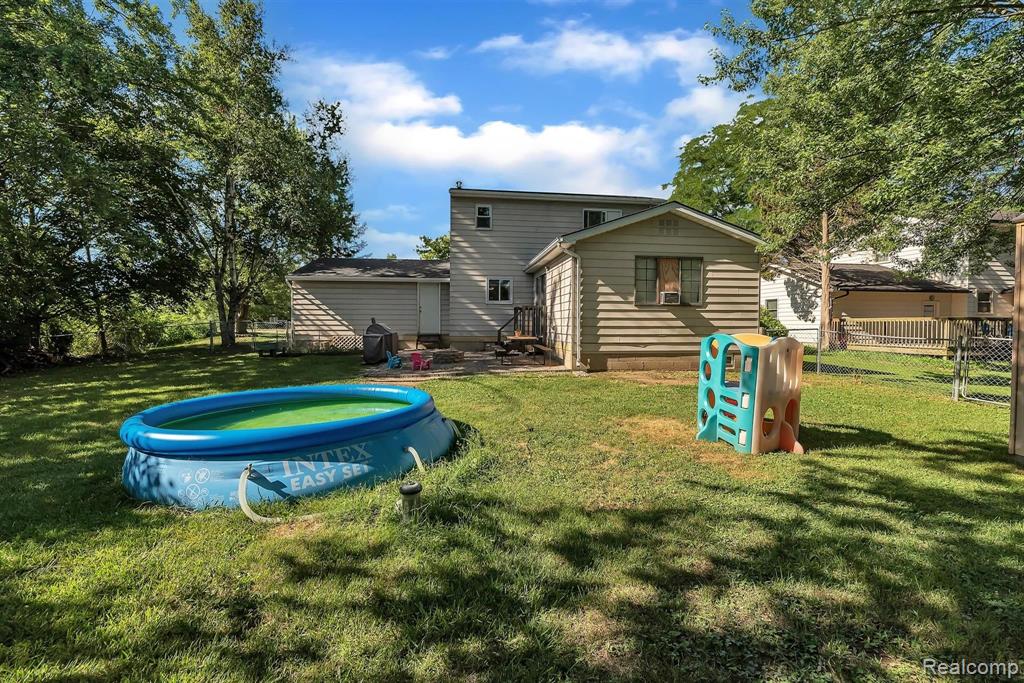 6292 Yorkshire North Riding Road Flint, MI 48532 - Photo 35 of 45