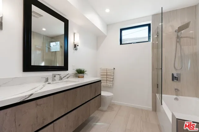 $3,095,000 | 303 Venice Way, Venice, CA 90291