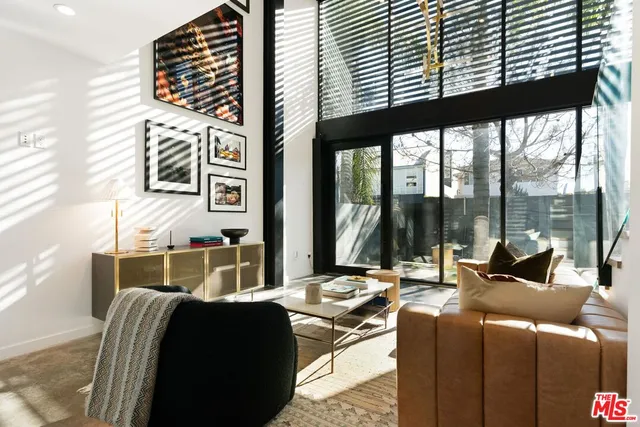 $3,095,000 | 303 Venice Way, Venice, CA 90291