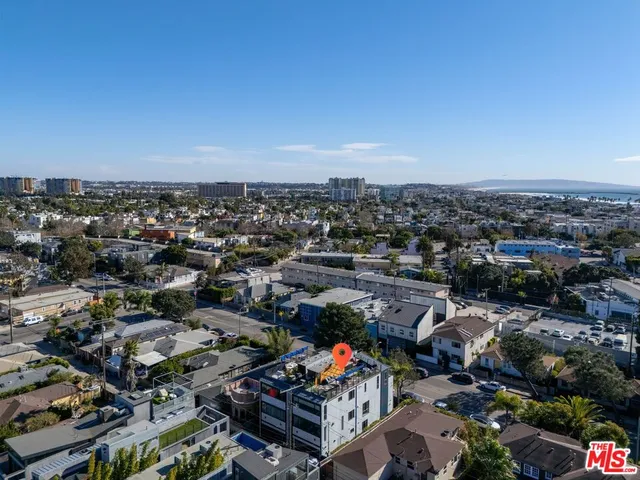 $3,095,000 | 303 Venice Way, Venice, CA 90291