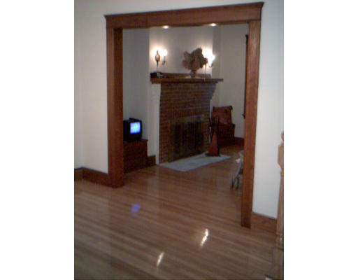 106 Beaconsfield Road Worcester, MA 01602 - Photo 3 of 16