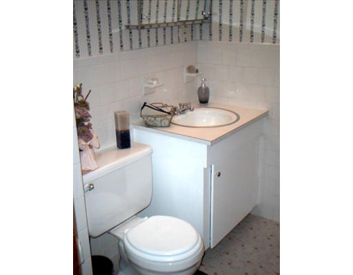106 Beaconsfield Road Worcester, MA 01602 - Photo 10 of 16