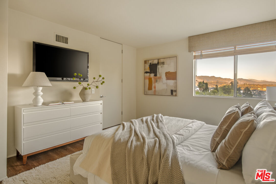 3625 Lowry Road Los Angeles, CA 90027 - Photo 19 of 35