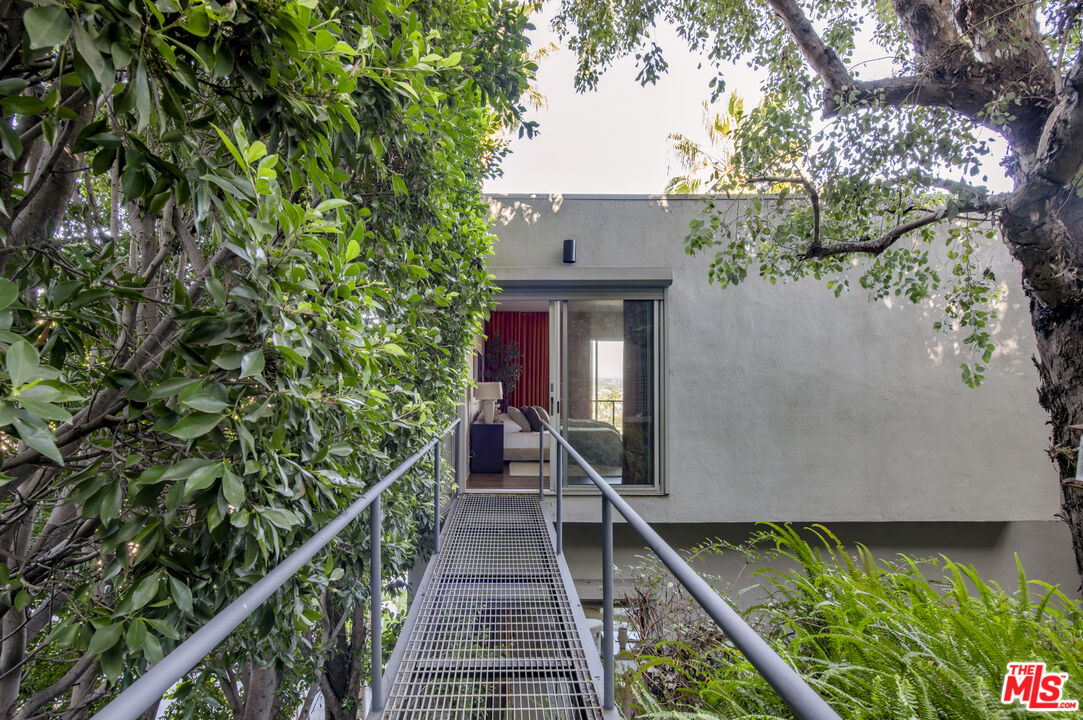 3625 Lowry Road Los Angeles, CA 90027 - Photo 26 of 35