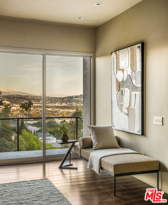 3625 Lowry Road Los Angeles, CA 90027 - Photo 4 of 35