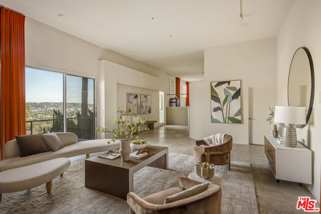 3625 Lowry Road Los Angeles, CA 90027 - Photo 10 of 35