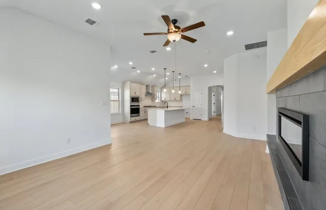 $494,900 | 800 Crescent View Drive, Georgetown, TX 78628