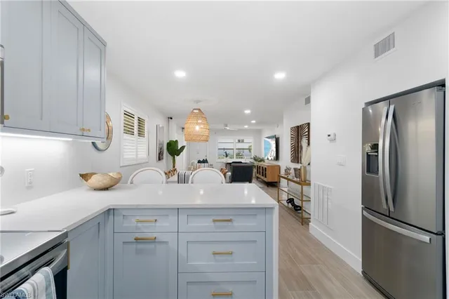 $720,000 | 1100 8th Avenue South, Unit 206C, Naples, FL 34102