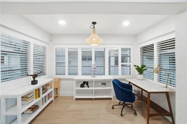 $720,000 | 1100 8th Avenue South, Unit 206C, Naples, FL 34102