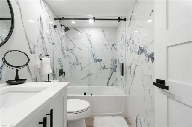 $720,000 | 1100 8th Avenue South, Unit 206C, Naples, FL 34102