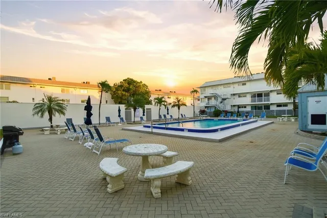 $720,000 | 1100 8th Avenue South, Unit 206C, Naples, FL 34102